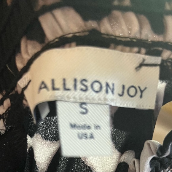 Small black Cream Allison Joy long dress. Elastic waist two button neck closure. - Picture 3 of 8